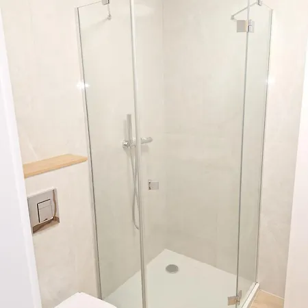 Grand - Prywatny Parking, Blisko Szpital Arkonska Apartment *