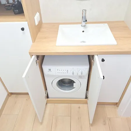 شقة Grand Apartament - Bezproblemowy Ogolnie Dostepny Parking, Blisko Szpital Arkonska *