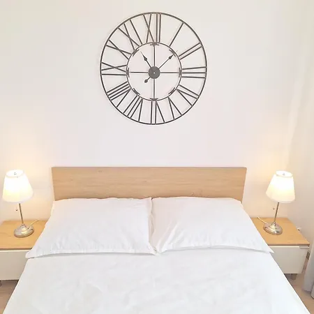 شقة Grand Apartament - Bezproblemowy Ogolnie Dostepny Parking, Blisko Szpital Arkonska